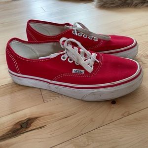 Red lace up low top Vans size 9